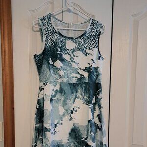 GREEN &WHITE  SIZE SMALL